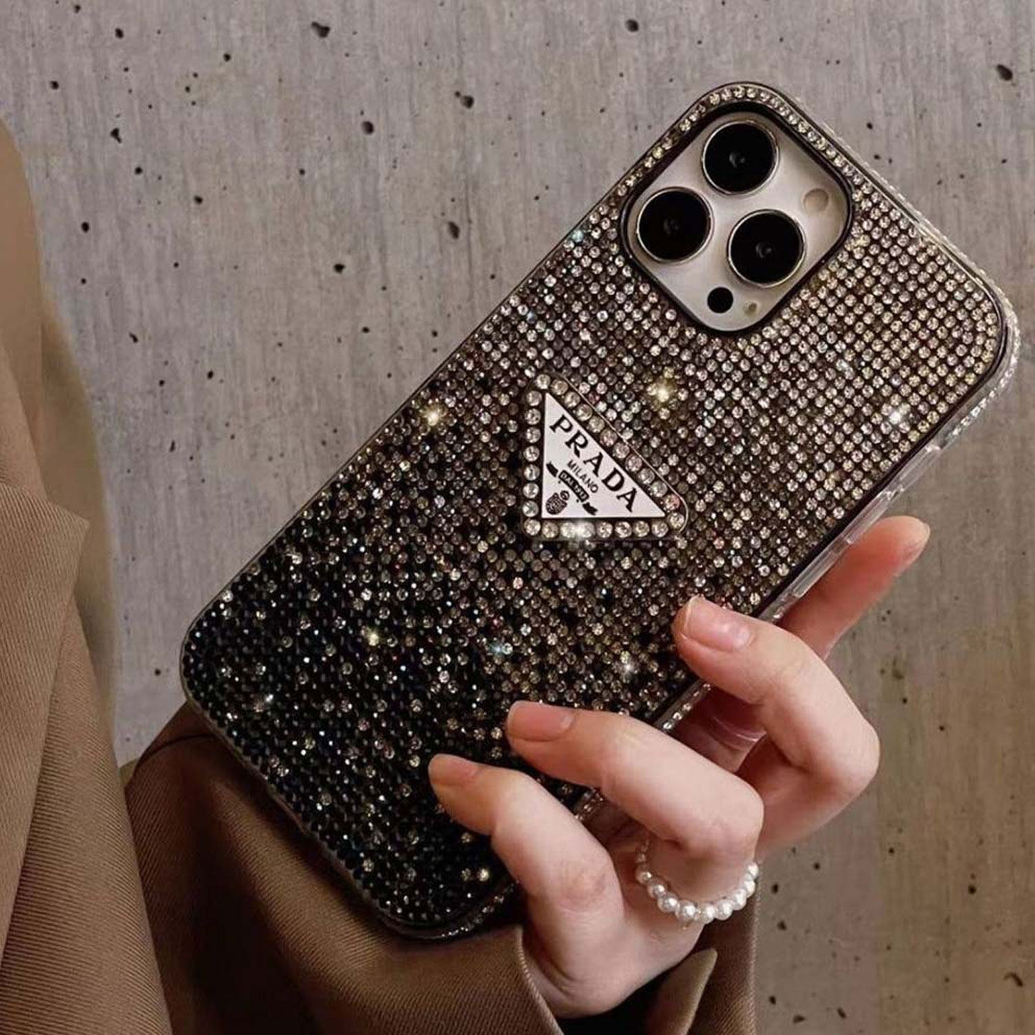 قاب دیاموند پرادا